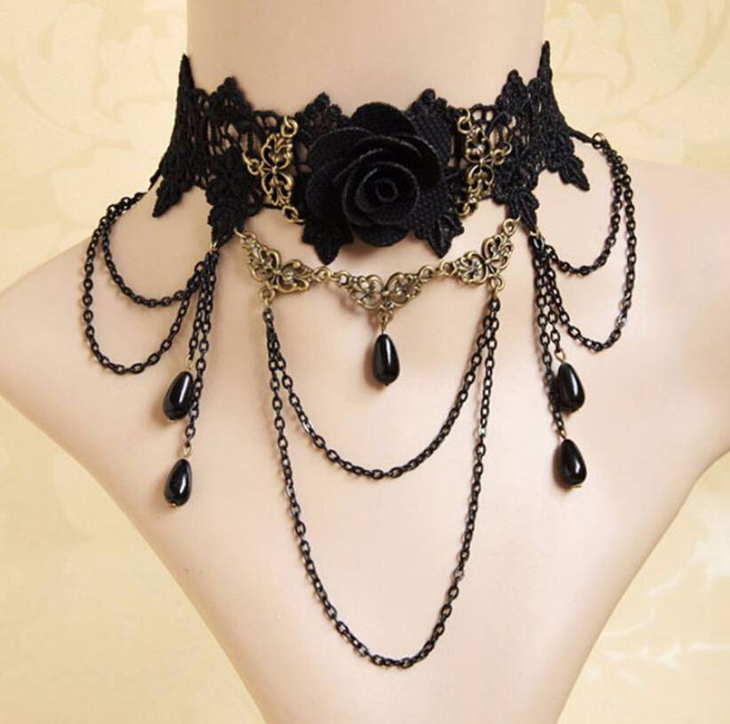 European and American Exaggerated Fashion Lace Necklace Black Rose Flower Gem Pendant Necklace Chain