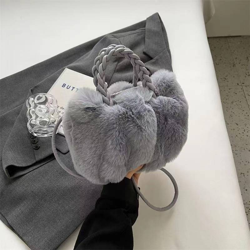 Customized Various Styles of Cloud Plush Tote Bags, Crossbody Bags, Sample Processing, Custom Replacement Tags, Washed Labels