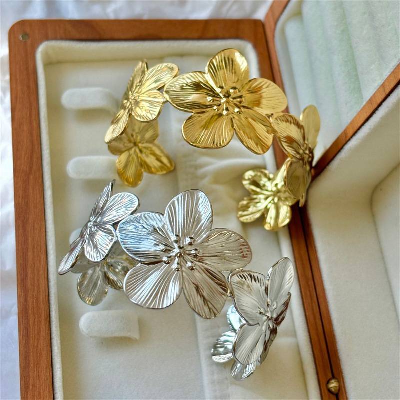 European and American Cross-Border New Style Personalized Wide Flower Bracelet Minimalist High-End Open Geometric Adjustable Jewelry Wholesale