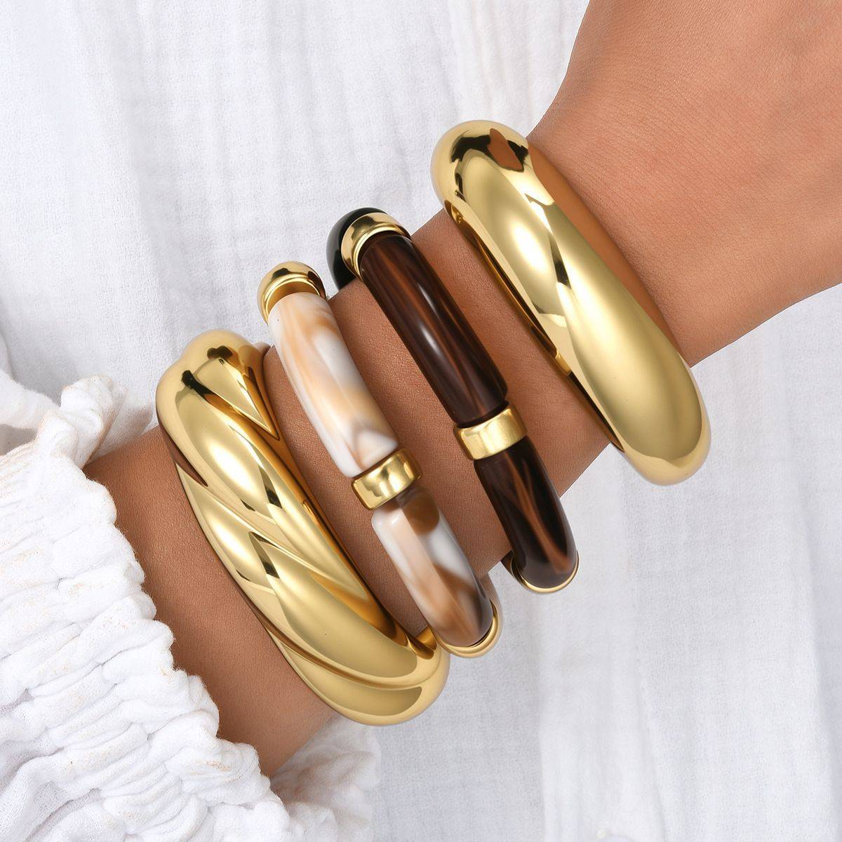 European and American Cross-Border New Style Glossy Open Wide-Brimmed Bracelet with Unique Exaggerated Design, Colorful Bracelet, Light Luxury Fashion Jewelry