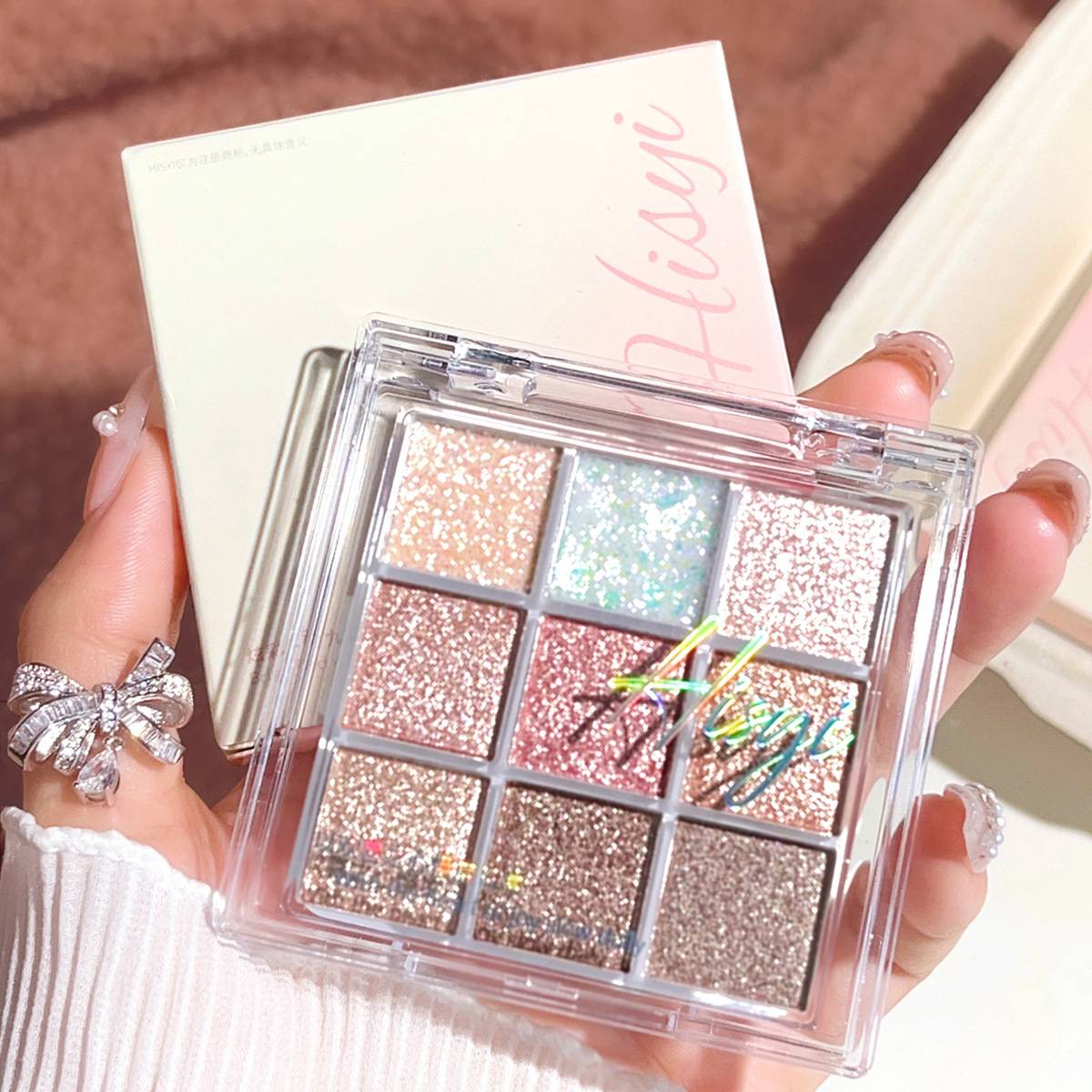 HISYI Colorful Smart Nine-color Eye Shadow Pearlescent Fine Shiny Crystal Easy to Color Brighten Transparent Nine-square Eye Shadow
