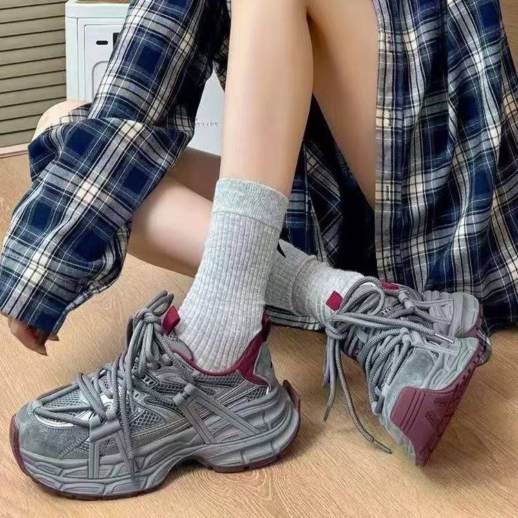 Women's 2026 New Autumn Dad Sneakers, Internet Celebrity Hot Style, Black Thick-Soled Design, Unique and Super Stylish Sneakers