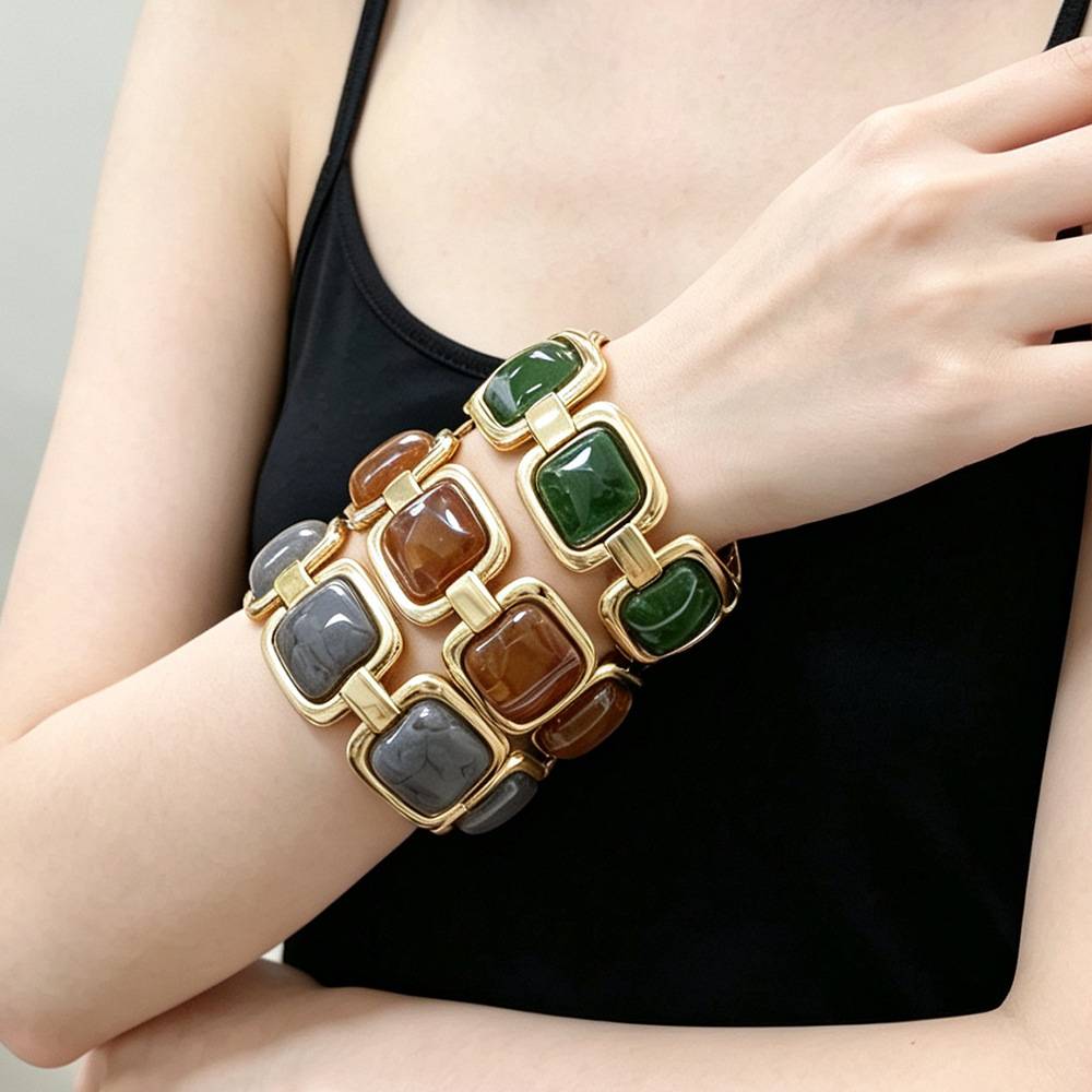 New European and American cross-border high-end gemstone-embellished resin bracelet for women, light luxury, elegant, metallic fashion bracelet wholesale