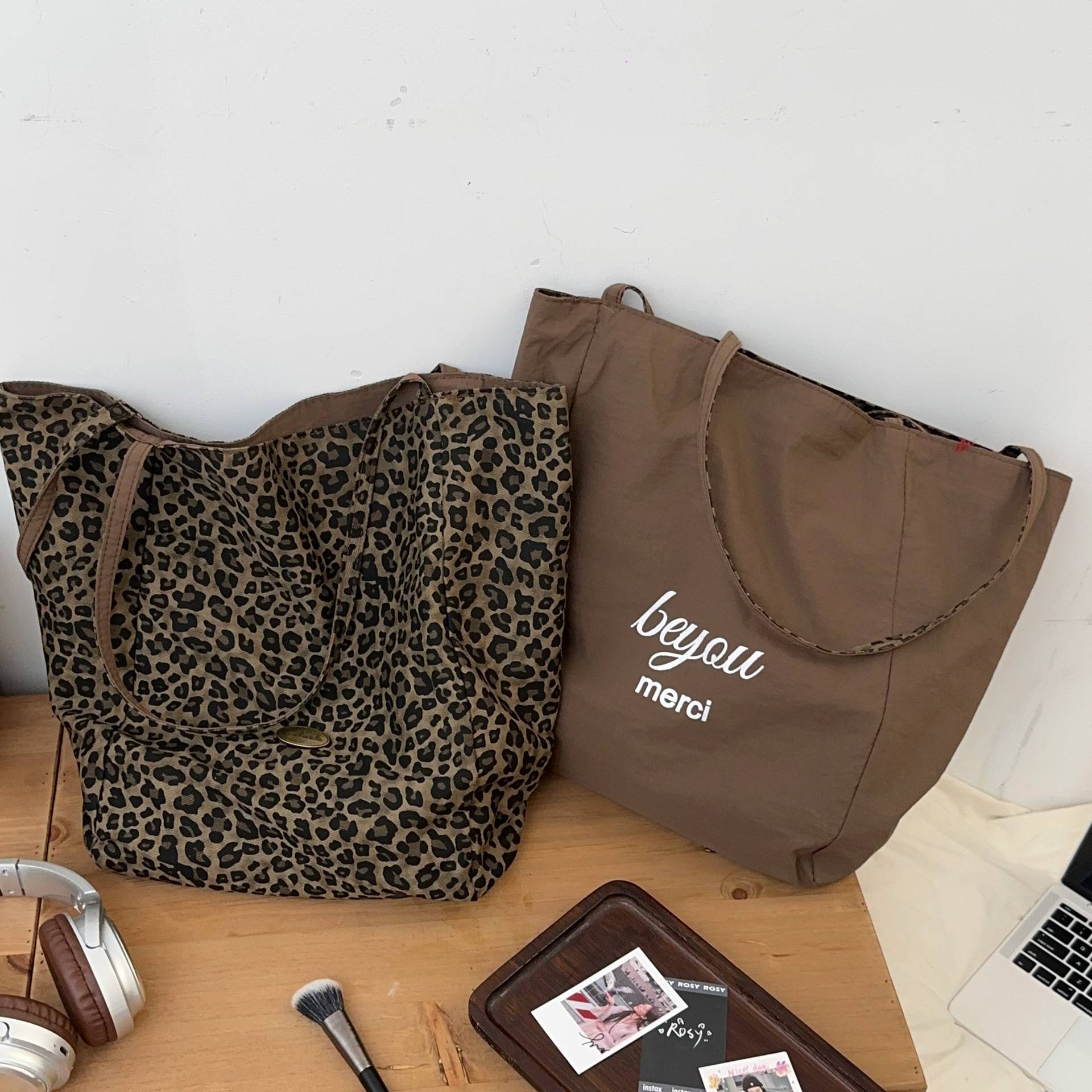 New Niche Design Leopard Print Shoulder Bag Large Capacity Women's Reversible Canvas Bag High-Looking Fashion Tote Bag