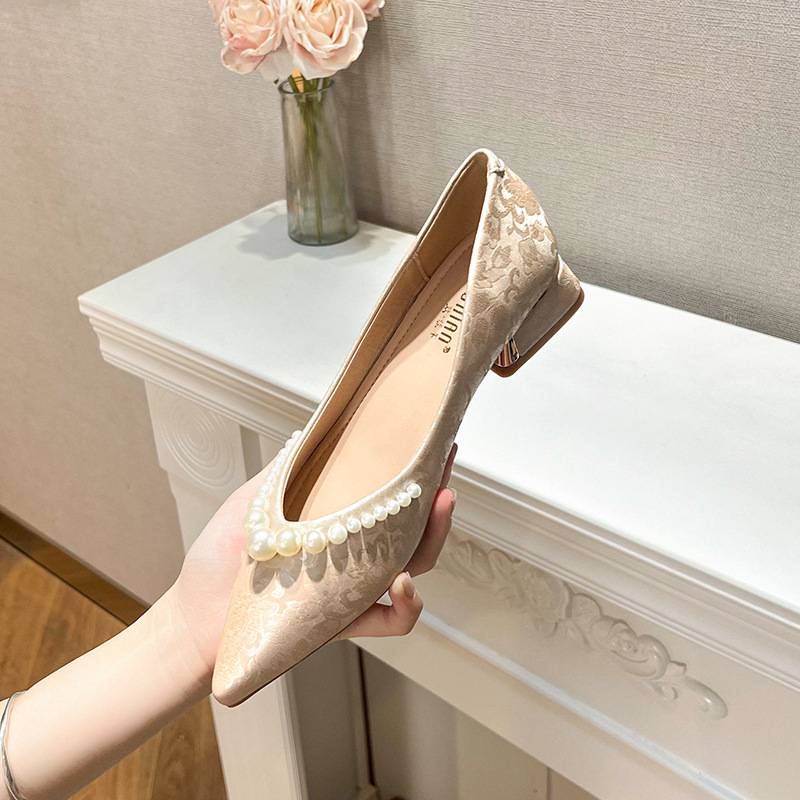 666-23 thick heel shoes women's pointed toe 2025 early spring new national style French fairy pearl plus size women's shoes