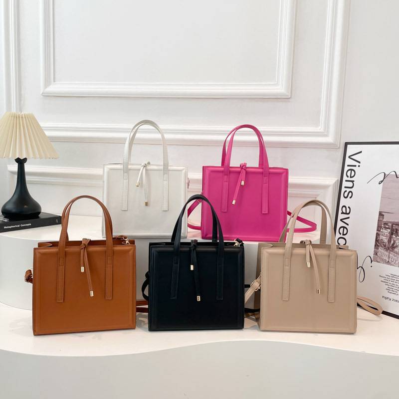 Niche Design High-End Stylish Square Handbag 2025 New Trendy Fashion Shoulder Bag Casual Korean Style Crossbody Bag