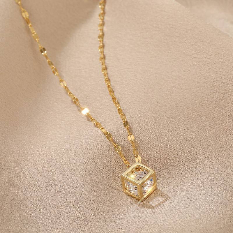 Light Luxury Fashion Small Sugar Square Zircon Titanium Steel Necklace Women's Little Red Book Simple Clavicle Chain High-grade Copper Pendant