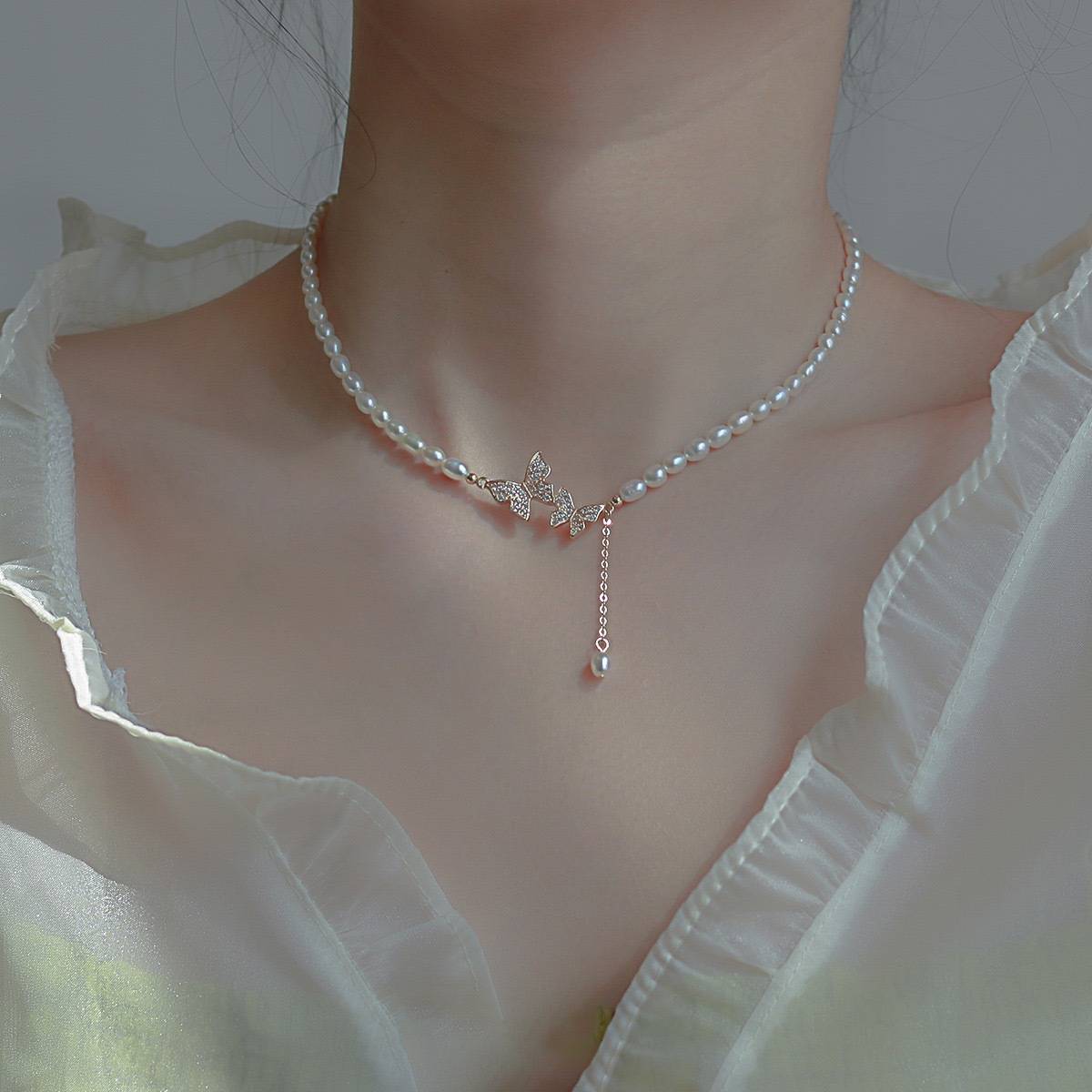 Autumn Light Luxury Pearl Necklace Women's Butterfly Pendant Niche High-End Elegant Elegant Choker Necklace Clavicle Chain