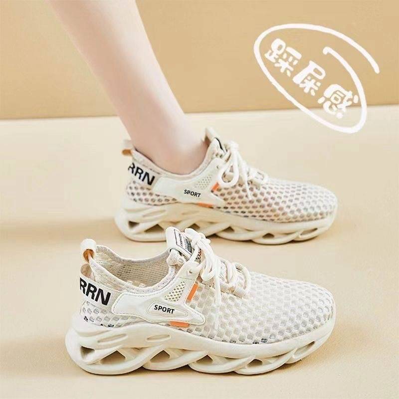 Mesh Sneakers for Women with a Stepping-On-Clouds Feel, 2026 Summer New Style, Hollow Breathable Mesh Surface, Soft Sole, Student Shoes, Running Shoes