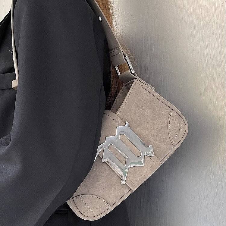French Baguette Retro Matte Leather Bag 2026 Summer New Style Millennium Hot Girl Underarm Bag Women's Handbag Crossbody Bag Shoulder Bag