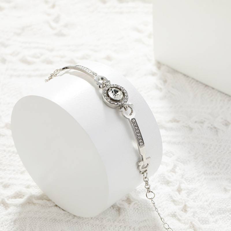 Korean Style Fashionable Full Diamond Alloy Bracelet for Women, Hot Selling, Simple and Elegant, Versatile, Sparkling Diamond Zircon Bracelet, Factory Wholesale