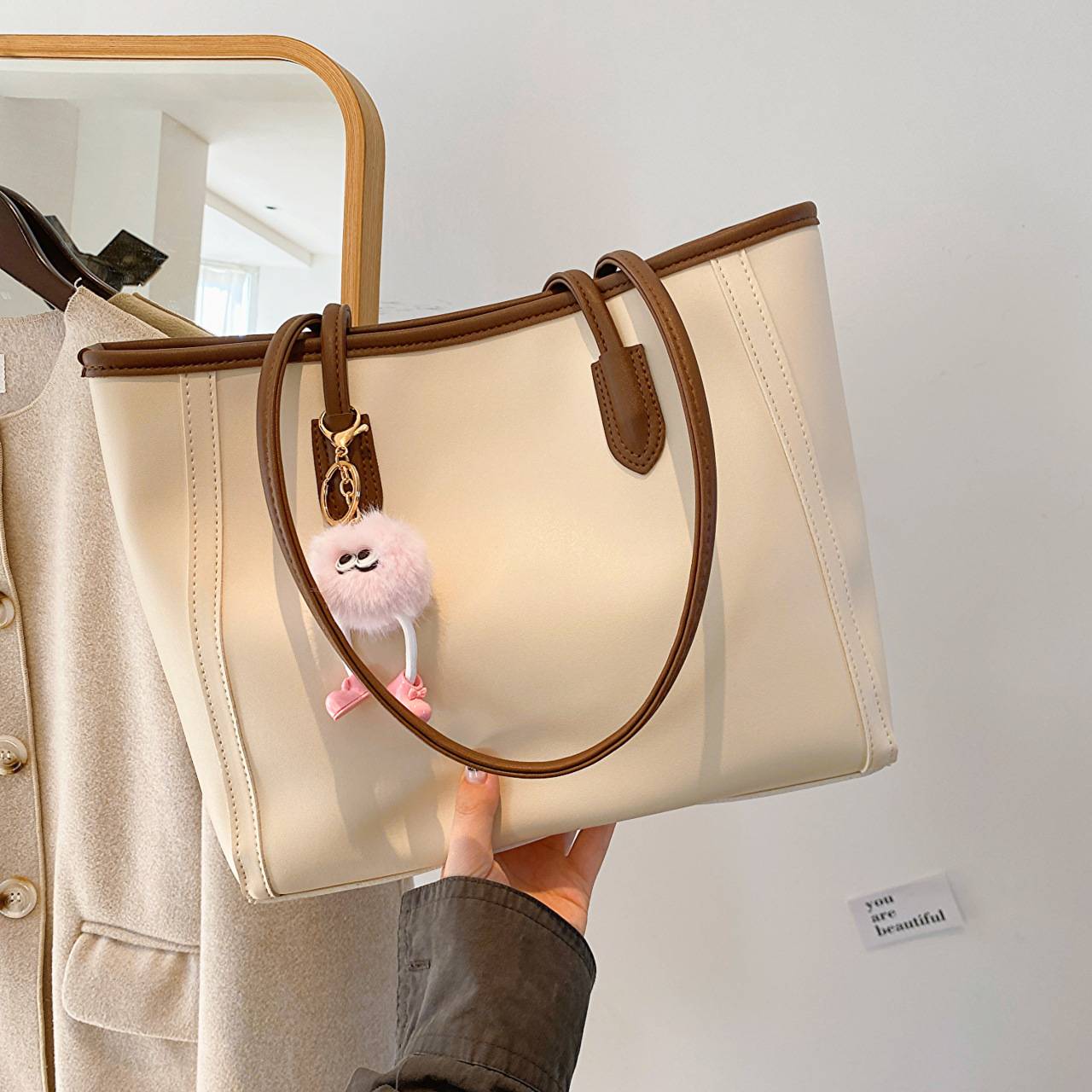 Retro Large-Capacity Bag Women's Bag 2025 New Trendy Korean Version Versatile Tote Bag Fashionable Shoulder Commuter Bag Lightweight