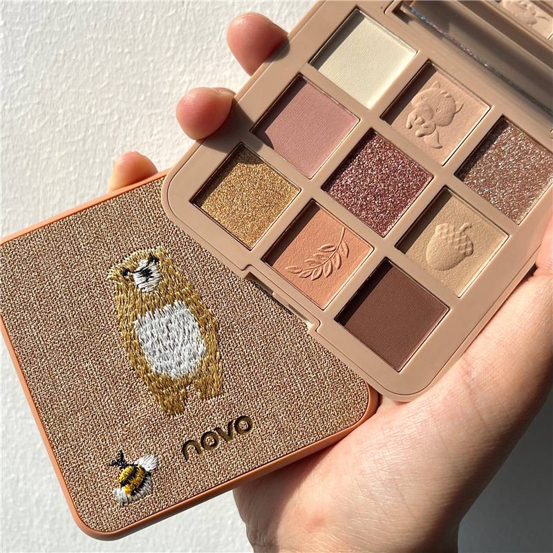 Novo Jungle Phantom Nine-Color Eyeshadow Palette Pearlescent Matte Waterproof Easy-To-Apply Non-Fading Earth Tone Eyeshadow