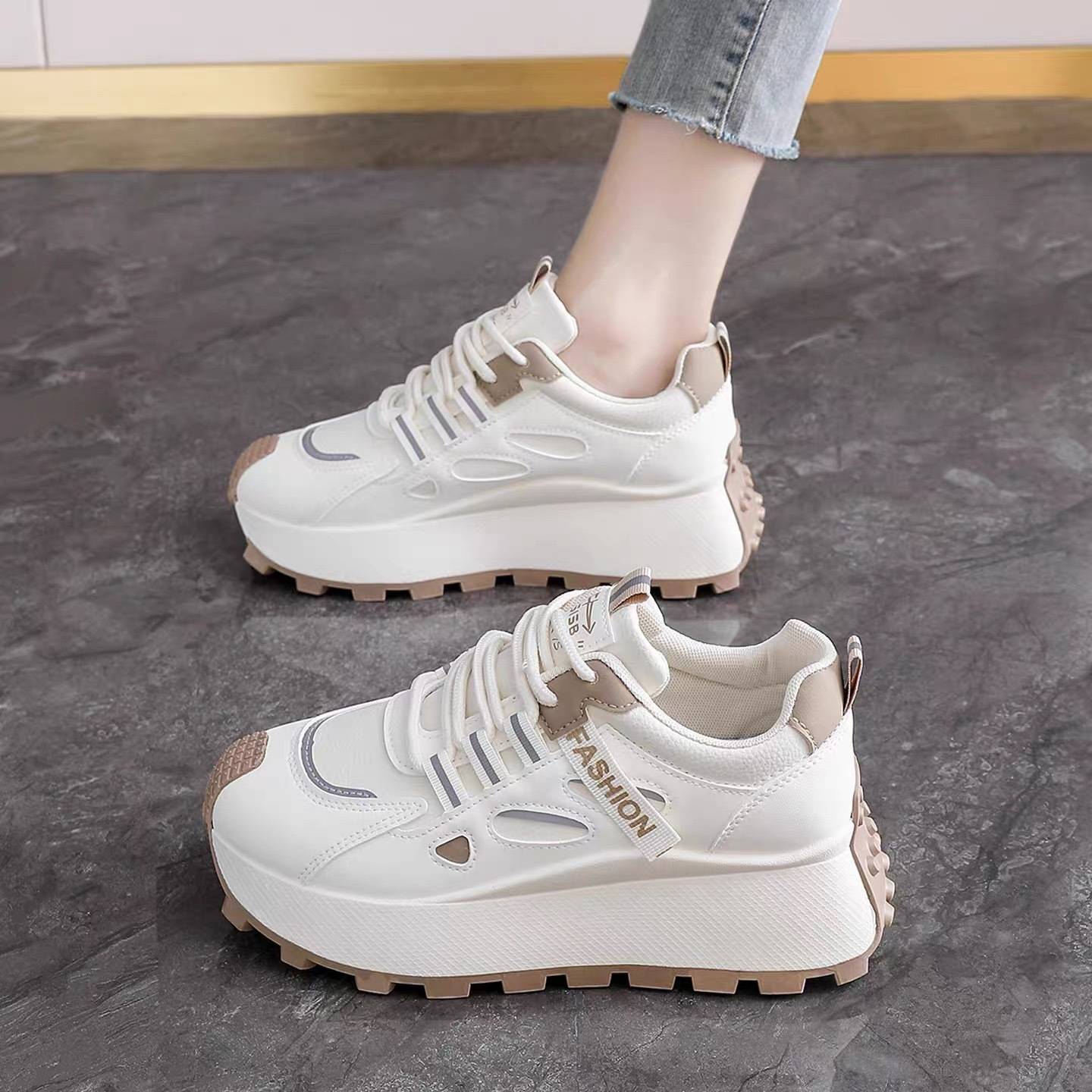 Spring and Autumn Women's Shoes New Breathable Sports Shoes Korean Style Versatile Thick-Soled Height-Increasing Casual White Dad Shoes for Women