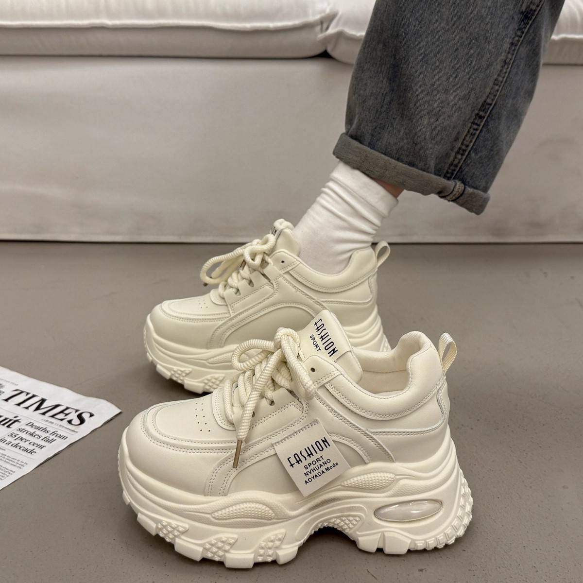 Super Popular Platform Thick-Soled Dad Shoes for Women, Height-Increasing for Petite Individuals, 2025 New Versatile Hot-Selling Autumn and Winter Sports Casual Shoes