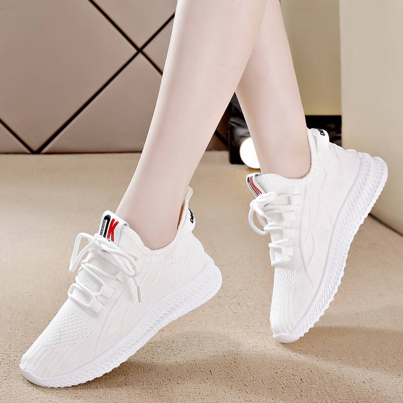Flyknit Sports Shoes for Female Students, Soft-Soled Running Shoes for Women, 2025 Spring New Versatile White Shoes, Foreign Trade Shoes for Women