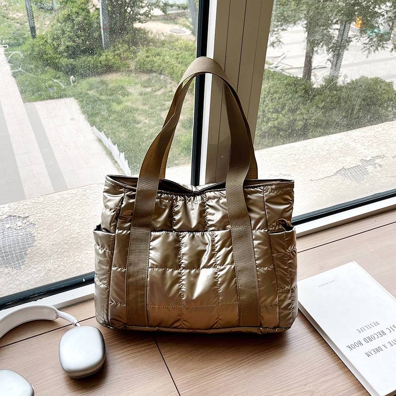 Urban Niche Simple Cotton Clothing Bag for Women 2025 Summer New Korean Style Fashion Commuting Large Capacity Casual Shoulder Bag