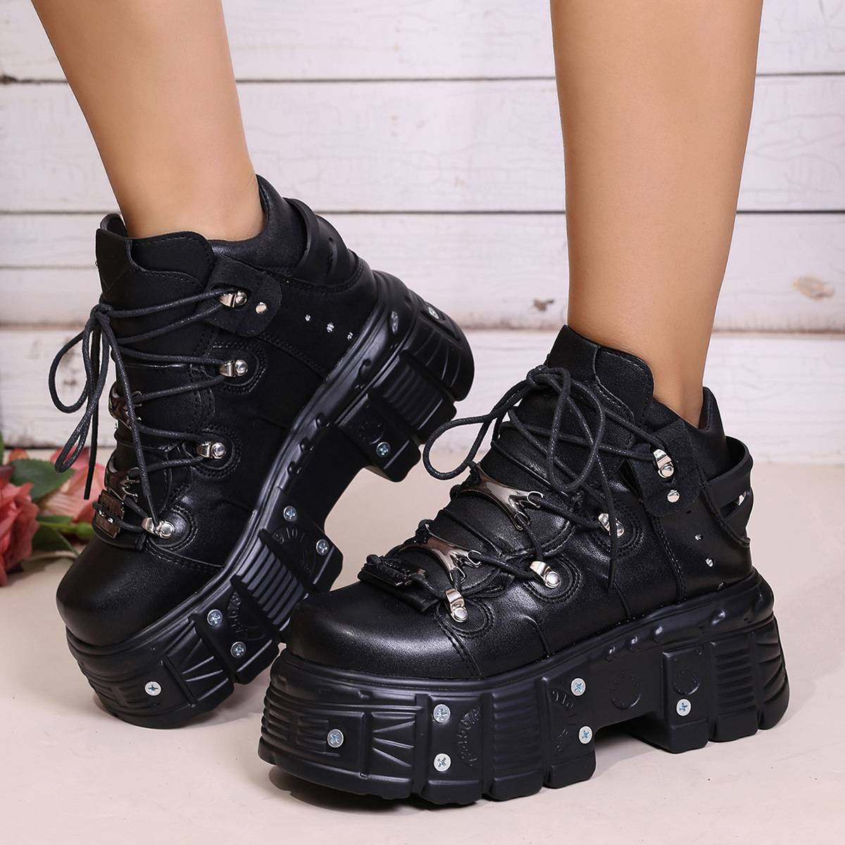 2026 New Dark Gothic Dad Shoes for Women, Thick-Soled Heavy Metal Personality Punk Shoes for Women