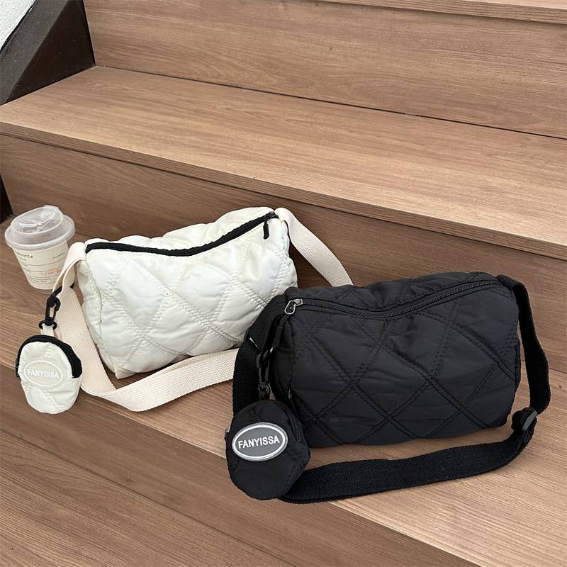 Women's bag New 2023 shoulder bag rhombic embroidery thread messenger bag all-matching ins Korean style fashionable simple cotton-padded jacket bag