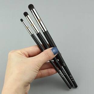 Pico 502602 concealer brush small round head covering acne marks dark circles large area concealer covering spot tears