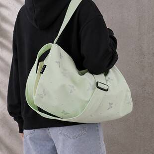 E-Commerce Supply Source: Silver Butterfly Travel Bag for Women, Large Capacity Gym Bag, Short-Distance Yoga Bag, Cross-Border Manufacturer Wholesale