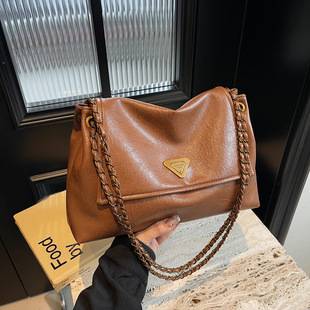 Retro Large-Capacity Shoulder Bag for Women 2026 New Chain Armpit Bag Soft Leather Texture Commuter Handbag Crossbody Bag