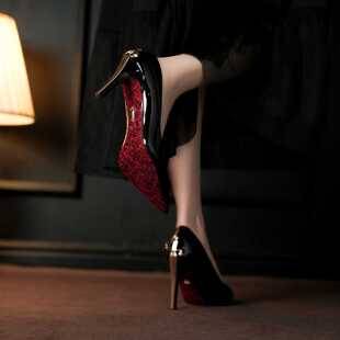 8000-1 In-stock metallic pointed-toe high-heeled shoes, sexy and elegant, stunning red sole single shoes