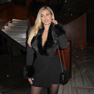 Q26DS220 European and American women's fashion autumn and winter new solid color long-sleeve dress with large fur collar and buttons, bodycon dress for women