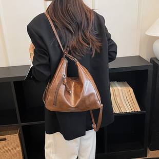 Multi-use fashion shoulder bag for women, large-capacity vintage handbag, versatile crossbody bag, casual backpack for students, trendy cross-border product