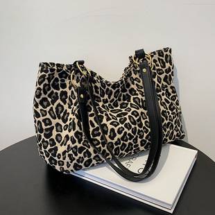 Autumn and Winter Large Capacity Bag 2023 New Style Bag Women's Bag Ins Crossbody Bag Leopard Shoulder Bag Tote Bag