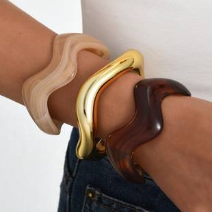 Acrylic Irregular Open Bracelet, Cross-Border Exaggerated Personality Bracelet, Simple Niche High-End Design Jewelry for Women
