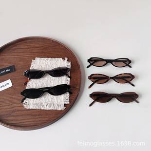 New Korean-style children's sunglasses for boys and girls, stylish and unique, UV protection, trendy and cool