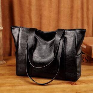 2026 Spring and Summer New Style Middle-Aged Women's Mom Fashion Versatile Tote Handbag Simple Large Shoulder Bag