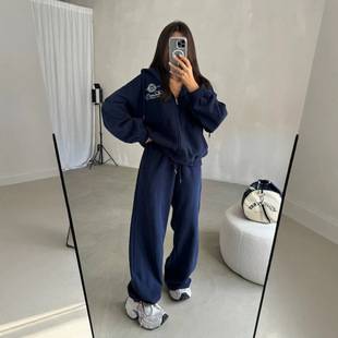 2025 New Casual Zipper Hooded Sweatshirt Two-Piece Set for Women, High-End Embroidered Casual Pants, Relaxed Outfit for Autumn