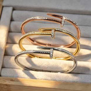 Mud Drill Nail Bracelet European and American Titanium Steel Fashion Light Luxury Classic Style Mud Clasp Women's Versatile Non-Fading Bracelet