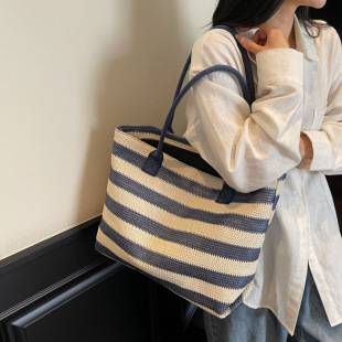 Casual Large-Capacity Straw Bag Shoulder Bag Girls Beach Bag 2025 New Lazy Style Fashion Stripesd Tote Bag