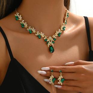 2025 Cross-border Source Explosions Bride Necklace Earrings suit Crystal Wedding Dress Banquet Dress Jewelry Collocation