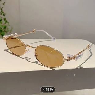 2024 Trendy Collaboration Little Red Book Sunglasses for Women and Men, Diamond Oval Y2K Influencer Style