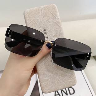 2024 frameless new sunglasses women's fashionable high-grade sunglasses fashionable box UV-proof sunglasses expert
