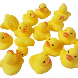 Bathing and water play little yellow duck squeaking toy, swimming pool bathroom duck, small gift for milk tea shops