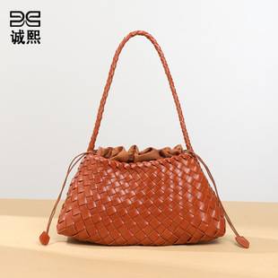 Source Factory Live Explosions Single Shoulder Women's Bag Fashion Woven Bag All-match Underarm Bag Retro Mother and Mother Handbag