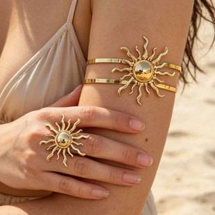 Popular new summer accessories in Europe and America: simple sun rings, sun arm bands, metal bracelets, unique and stylish street fashion