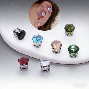 Sparkling Zircon Ear Studs Magnetic Ear Clips Non-Pierced Magnetic Ear Bone Clips Zircon Magnetic Ear Bone Studs Ear Accessories