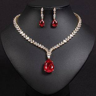 European and American hip-hop style luxury bridal zircon necklace suit jewelry love clavicle chain tassel earrings pendant jewelry