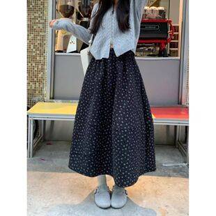 (With pockets + two lengths) Autumn and winter vintage floral A-line bud skirt for women, 2026 new model half skirt