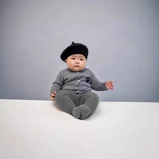 Live Supply of 2026 New Children's Sweaters, Spring Baby Round-Neck Heart-Patterned Cardigans for Boys and Girls