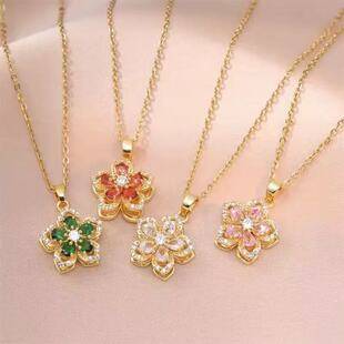 European and American Five-Petal Flower 360 ° Rotating Pendant Necklace with Light Luxury and Niche Design