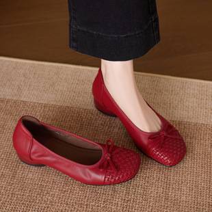 Genuine leather woven shallow single shoes for women, 2026 new style small leather shoes with bow, Mary Jane women's shoes, chunky low heel work shoes