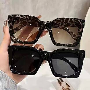 2026 New European and American Style Large Frame Leopard Print Sunglasses for Women, UV Protection, Flat Lens, High-End Design