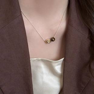 Golden Tiger Eye Pendant Necklace Women's 2024 New Explosive Clavicle Chain Niche High-grade sweater chain Necklace Accessories